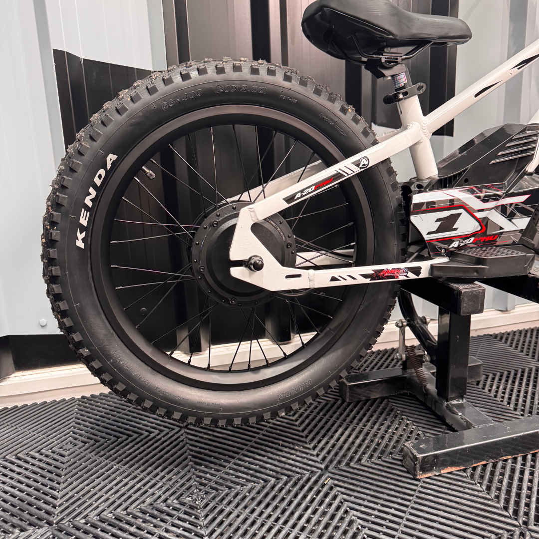 Amped A20 Pro White (First Gen) - Ex Demo