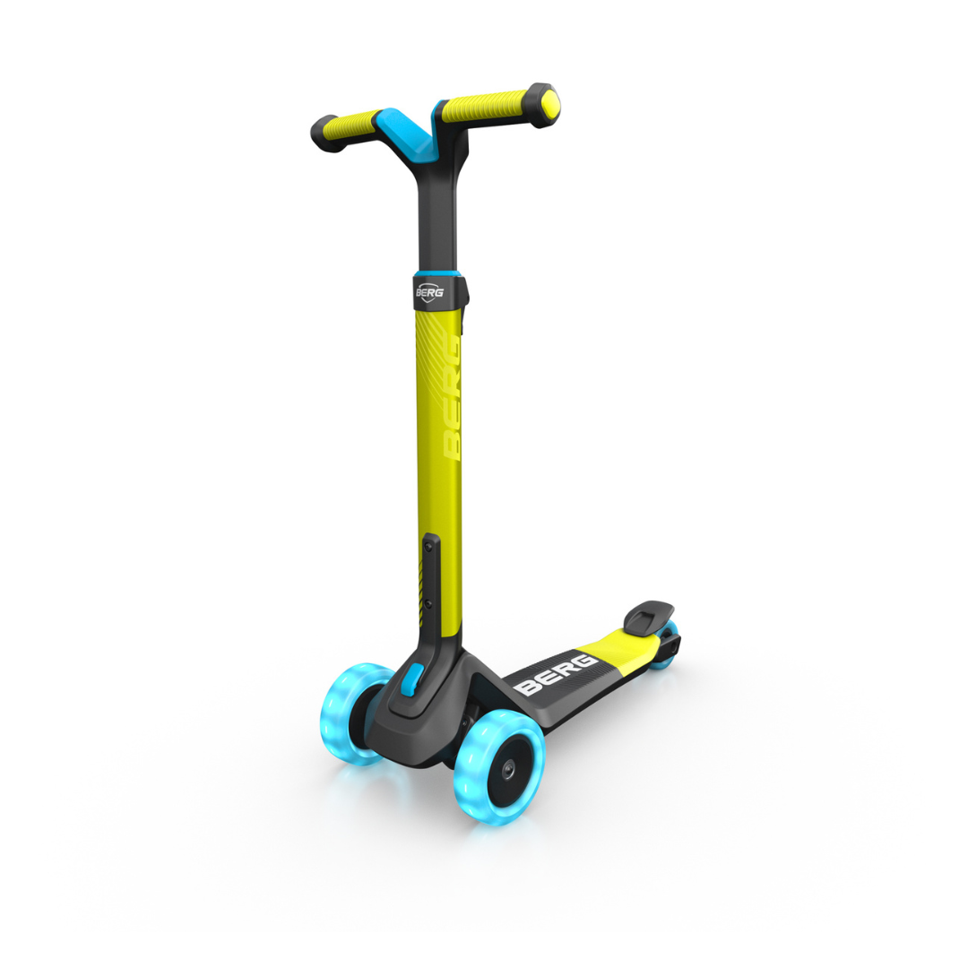 BERG Nexo - Foldable 3 wheeled lights - Lime