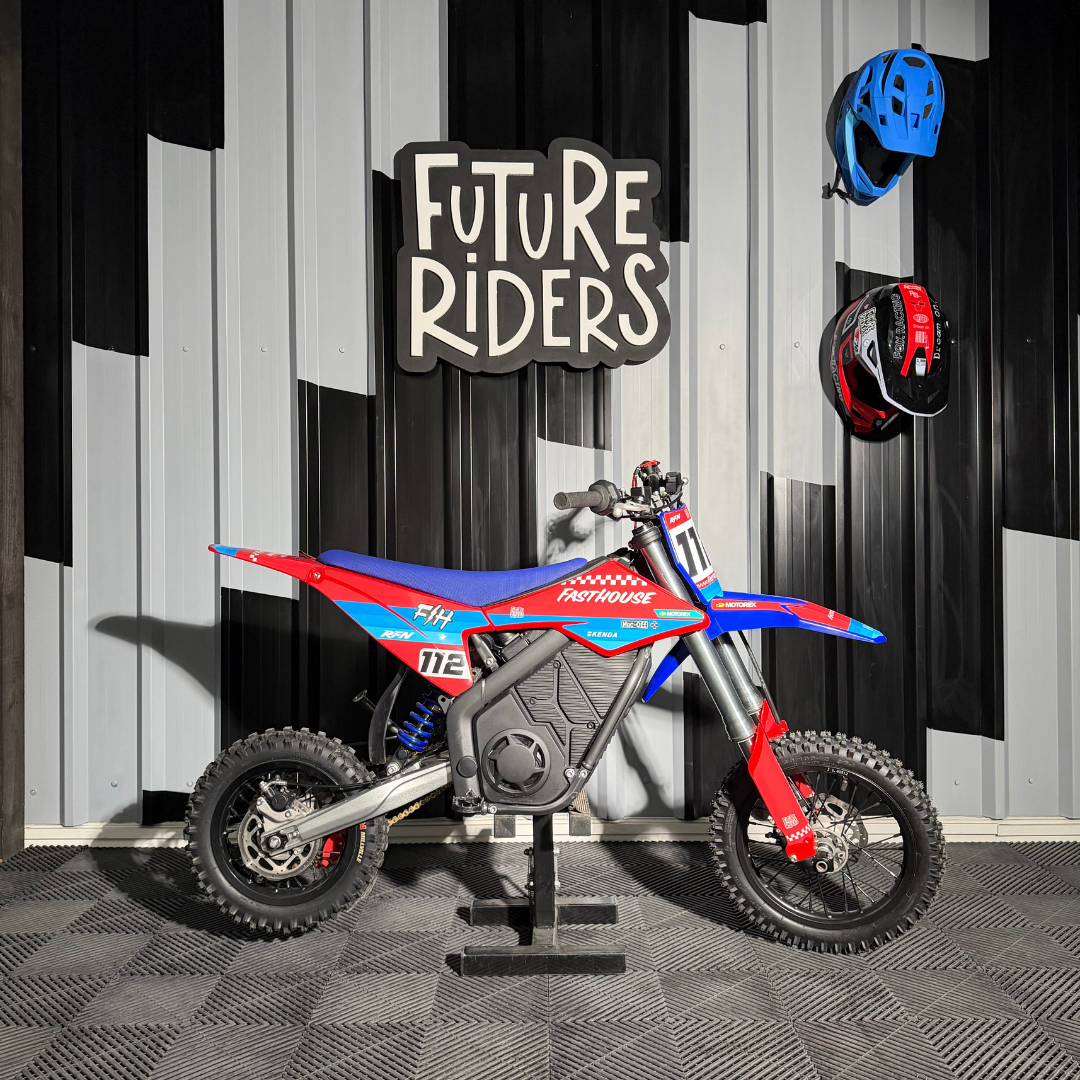 RFN Youth SX- E5 Red/Blue - Ex Demo