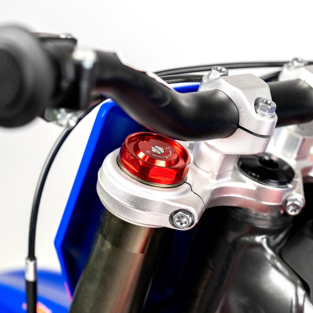 RFN Youth SX-e5000 Red/Blue handlebars and suspension