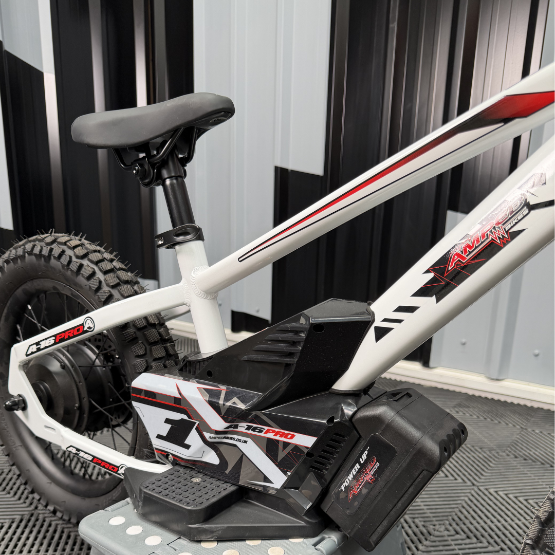 Amped A16 Pro White - Ex - Demo