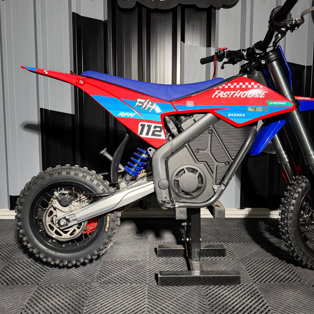RFN Youth SX- E5 Red/Blue - Ex Demo